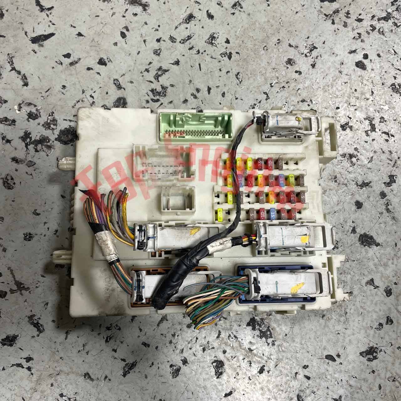 Ford Ranger 2.2 / 3.2 Fuse Box AB39-14A073-BG – Fuse Box-Central Junction Box BCM